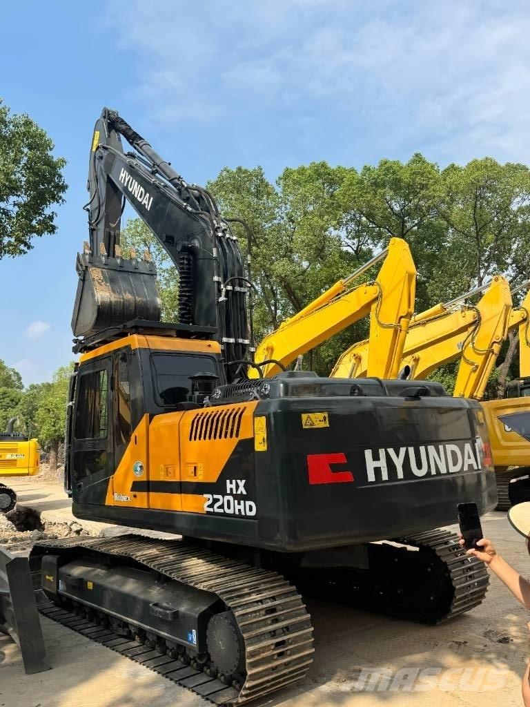 Hyundai HX220HD Midigrävmaskiner 7t - 12t