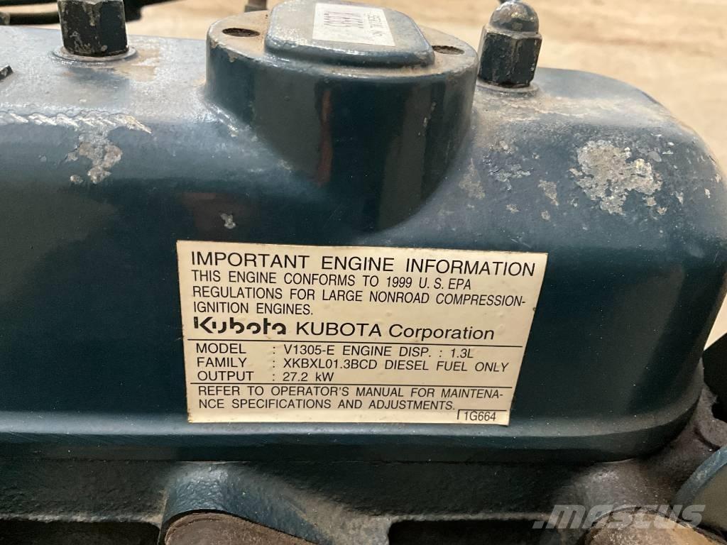 Kubota V 1305 Motorer