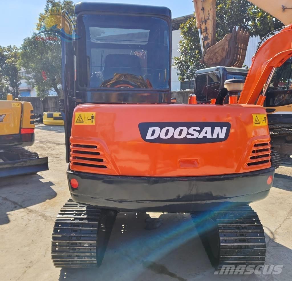 Doosan DH 55 Minigrävare < 7t