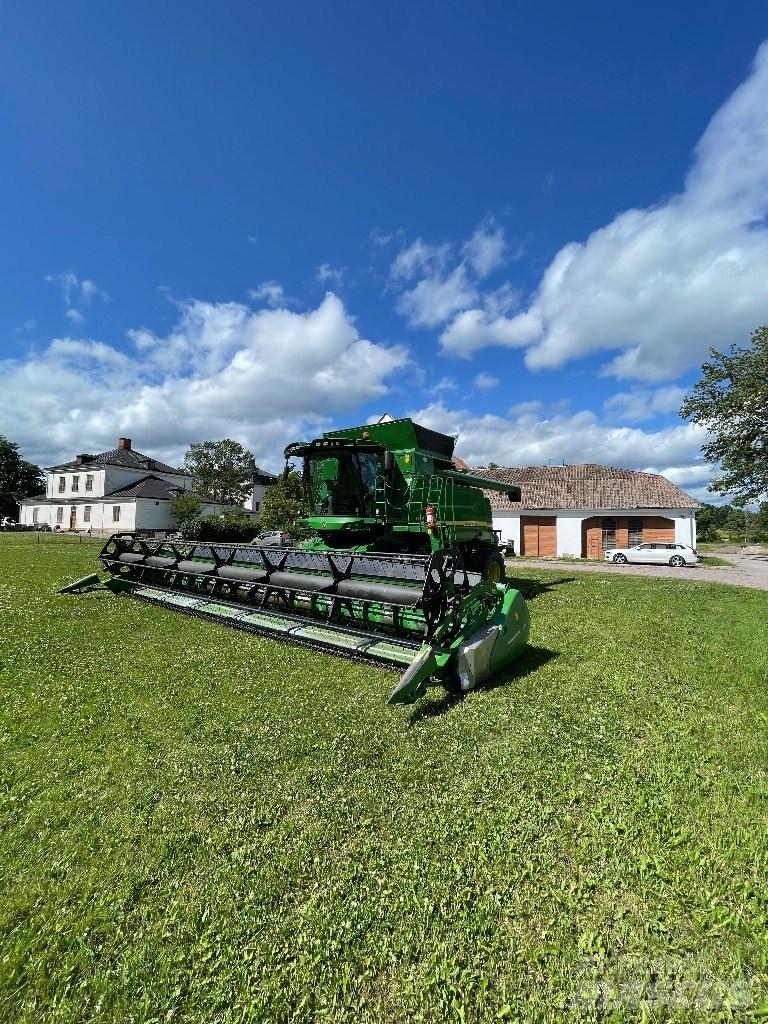 John Deere T 660 i Skördetröskor