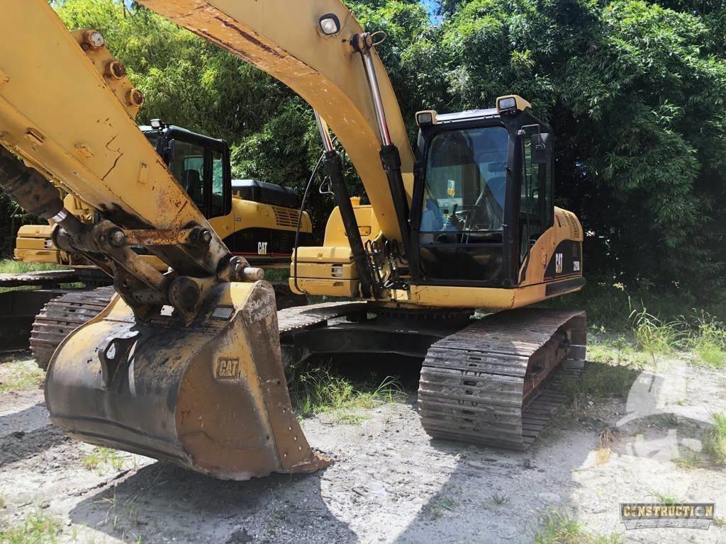 CAT 320 D L Bandgrävare