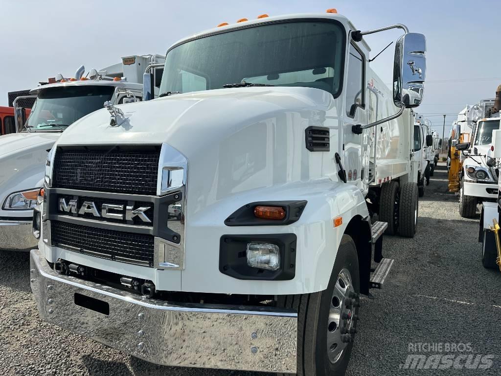 Mack MD7 Sopbilar