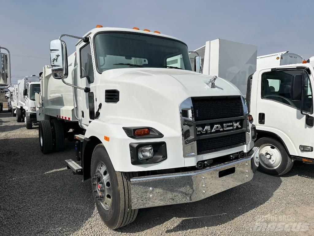 Mack MD7 Sopbilar