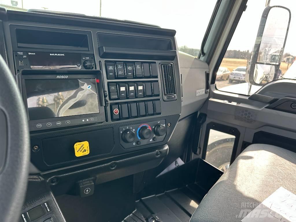 Mack MD7 Sopbilar