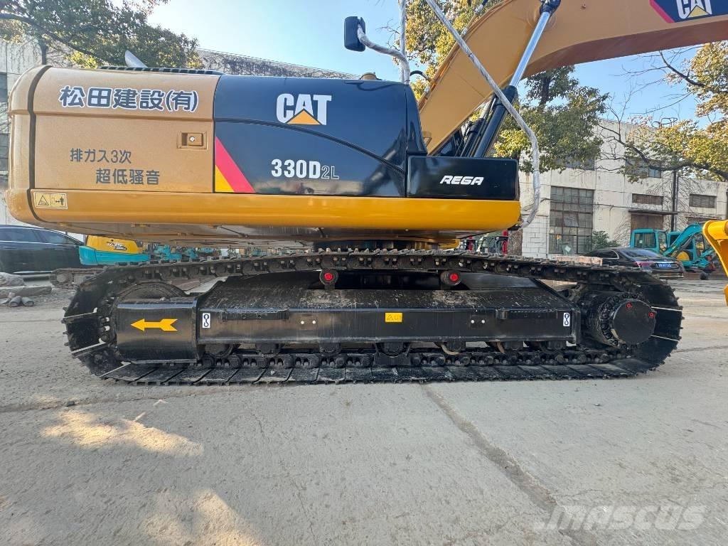 CAT 330 D L Bandgrävare