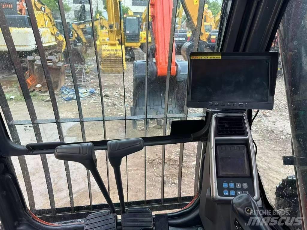 Doosan DX 340 LCA Bandgrävare