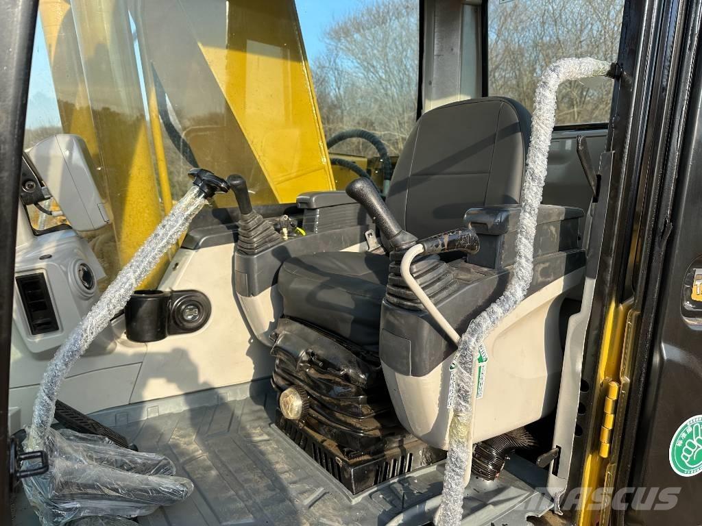 CAT 320 C L Amfibiska grävmaskiner