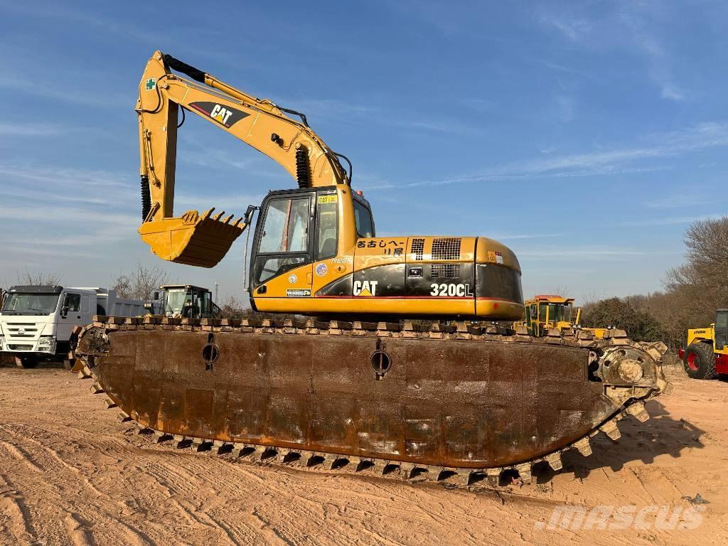 CAT 320 C L Amfibiska grävmaskiner