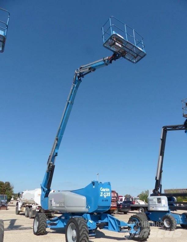 Genie Z135 Bomliftar