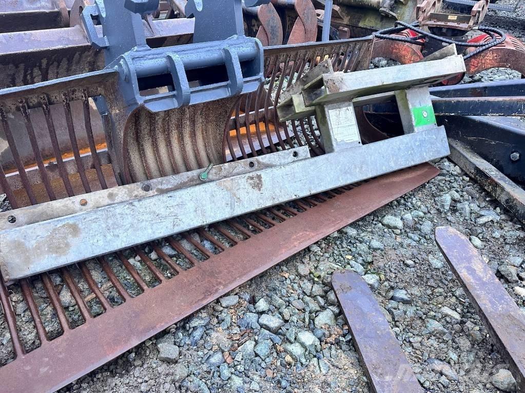 Manitou MT 1233 S Teleskoplastare