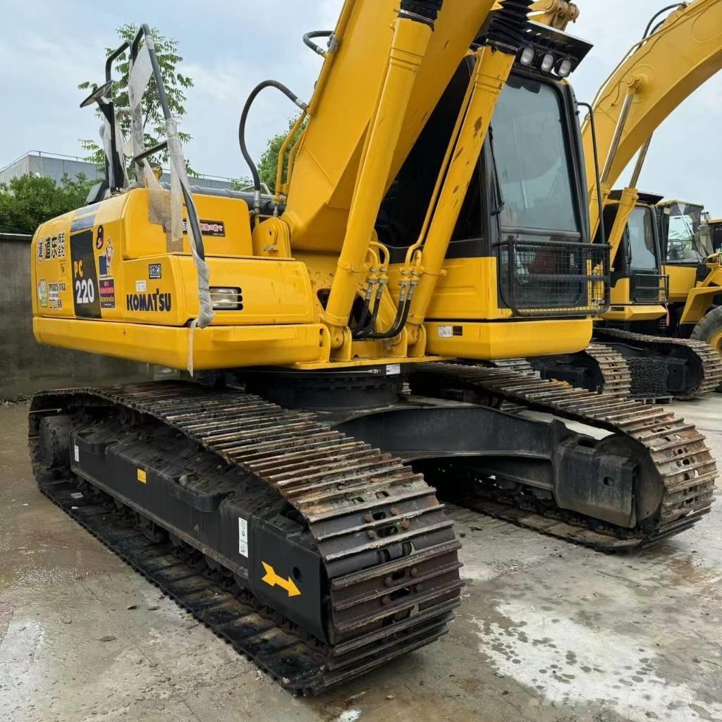 Komatsu PC 220-8 Bandgrävare