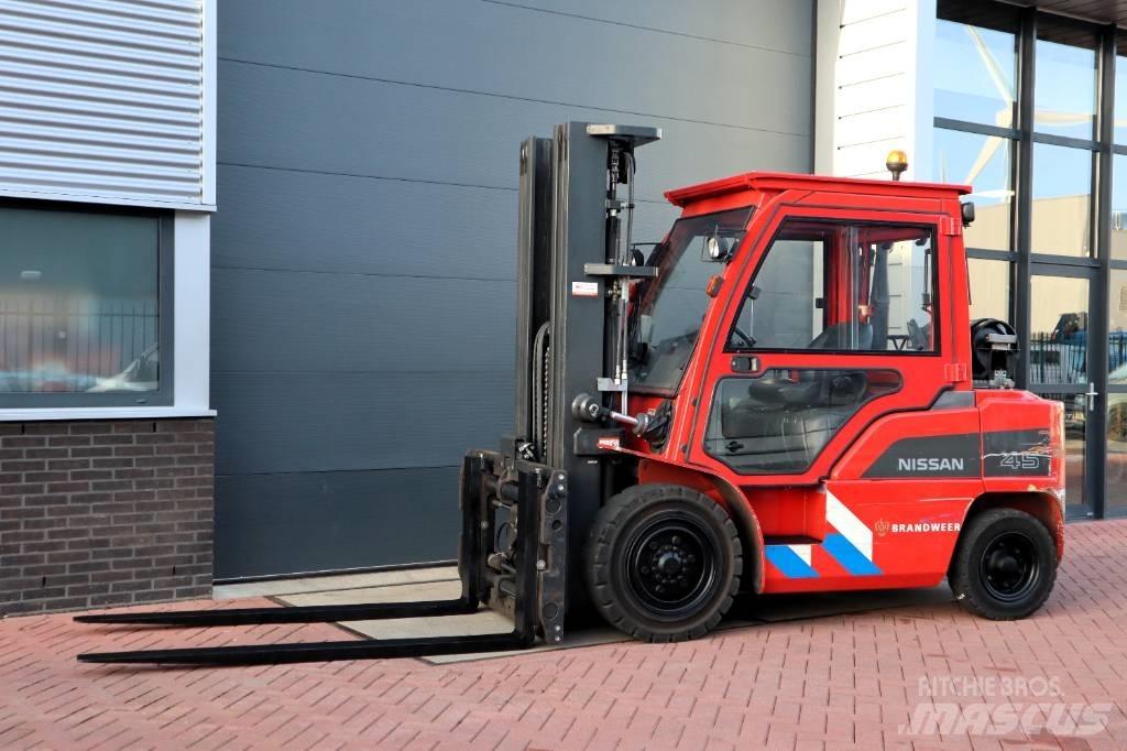 Nissan J1F4A45LY Gasolmotviktstruckar