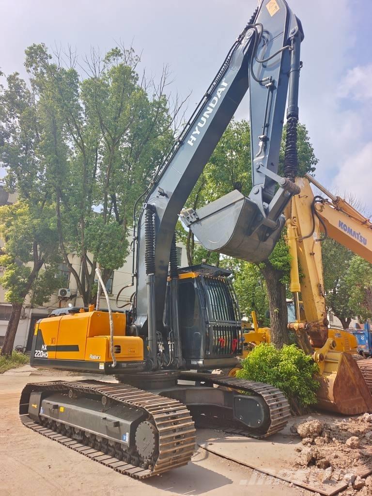 Hyundai HX 220 HD Bandgrävare