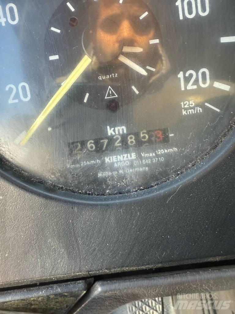 Mercedes-Benz 1735 K Tippbilar