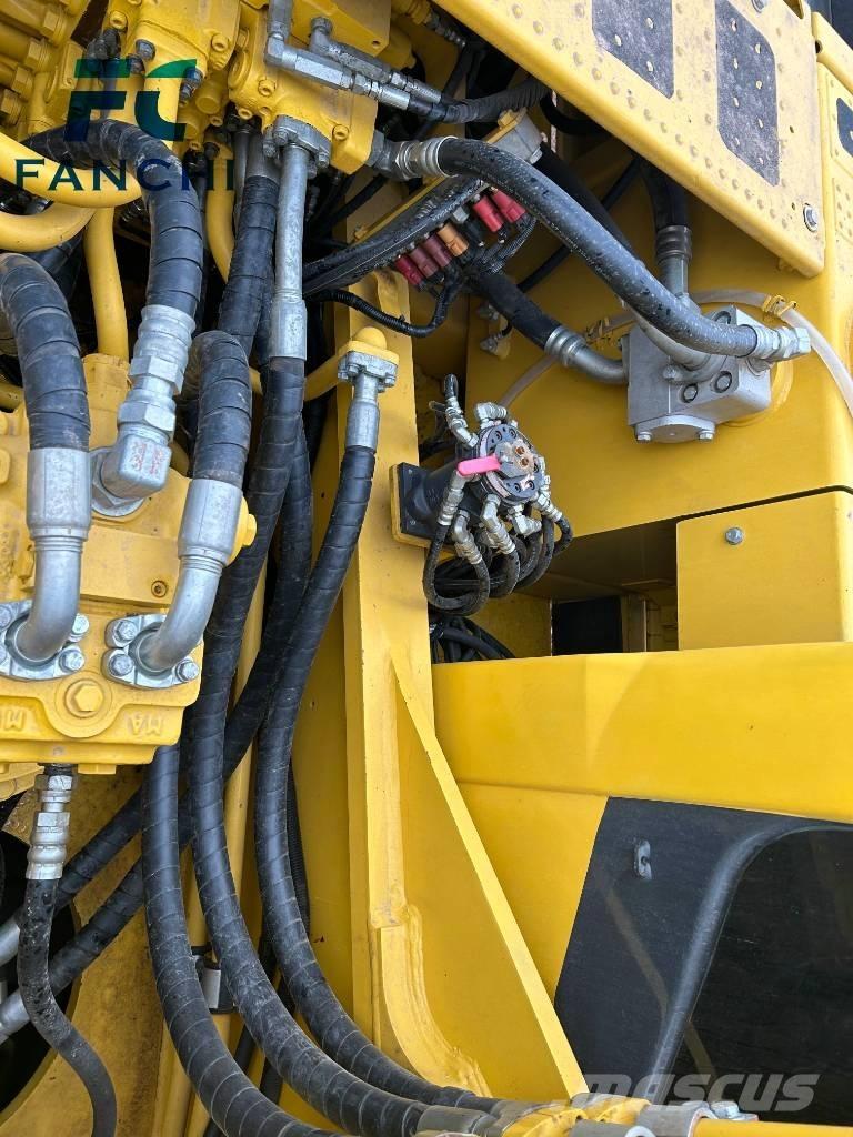 Komatsu PC 350 LC Bandgrävare