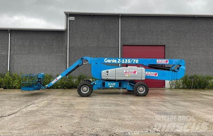 Genie Z135-70 Bomliftar
