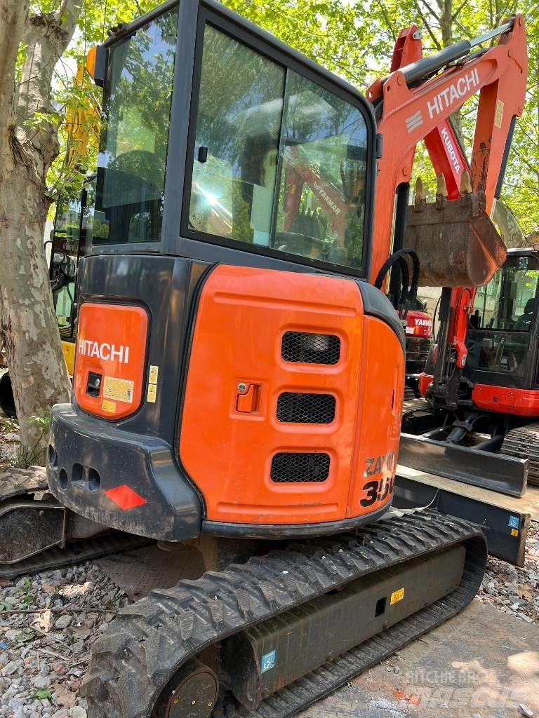 Hitachi ZX 35 U-5 Minigrävare < 7t