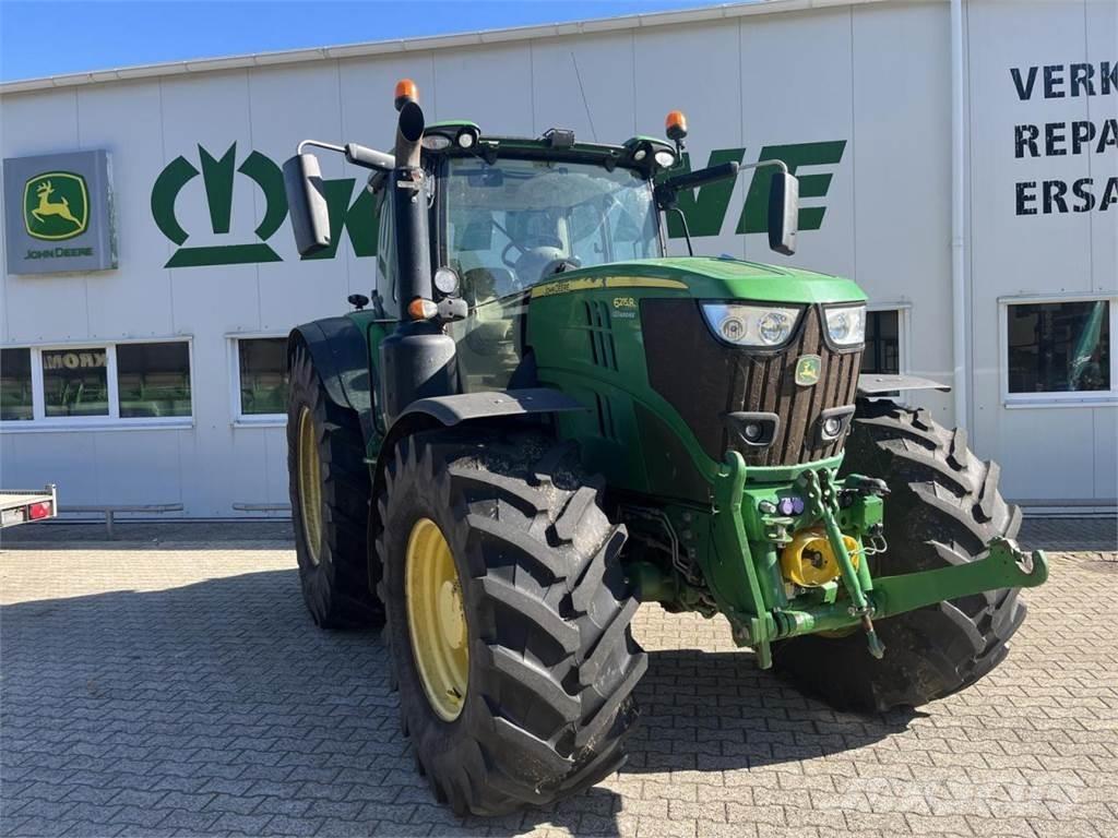 John Deere 6215R Traktorer