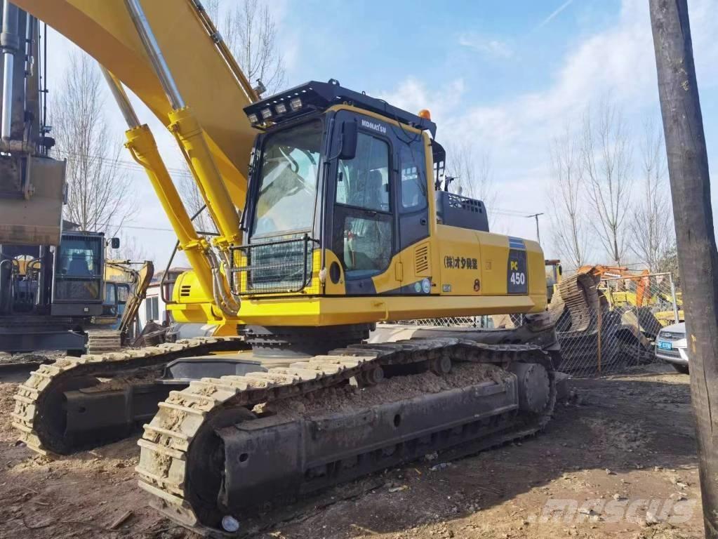 Komatsu PC 450-8 Bandgrävare