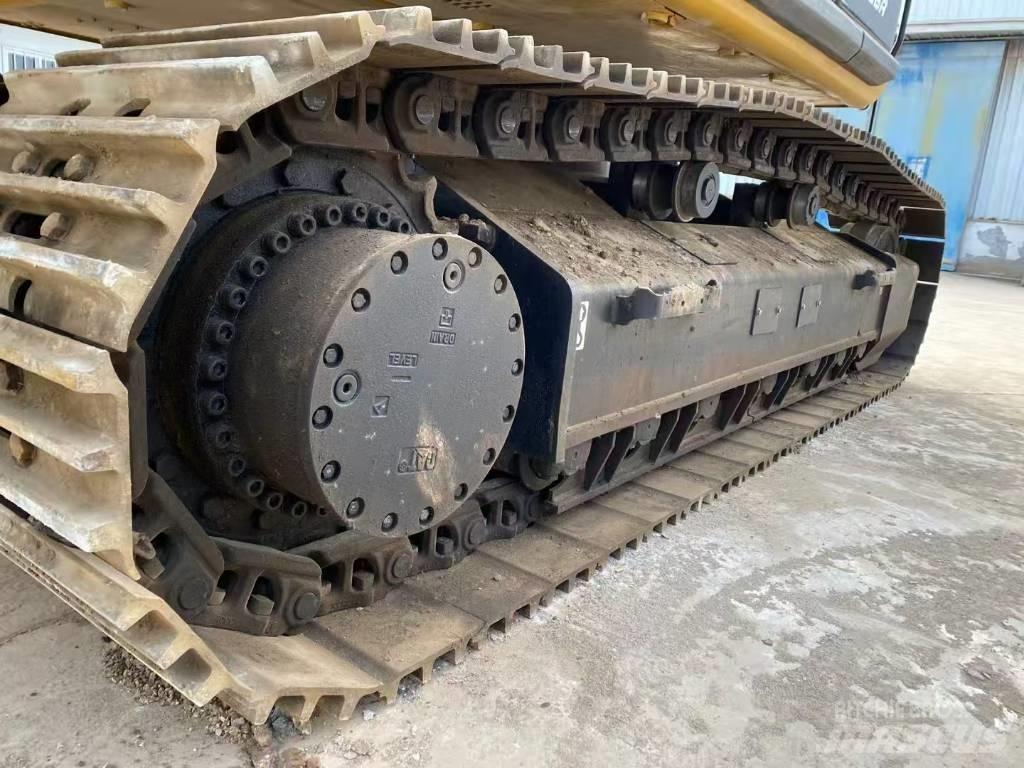 CAT 336 D Bandgrävare