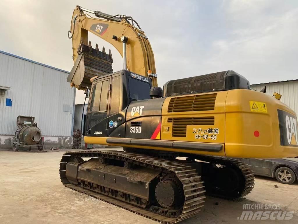 CAT 336 D Bandgrävare