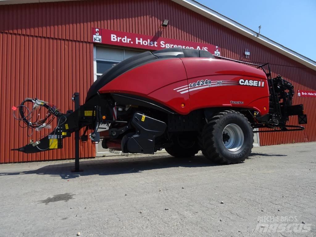 Case IH LB 434R XL Fyrkantspressar
