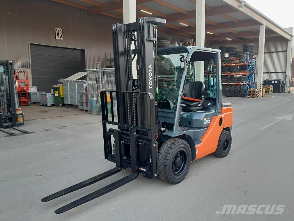 Toyota 52-8 FDF 30 Dieselmotviktstruckar