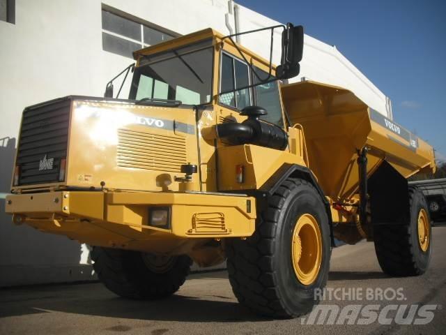 Volvo A 25 C   4x4 Midjestyrd dumper