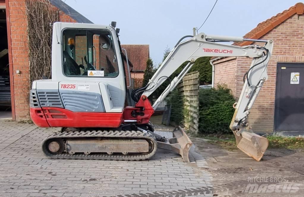 Takeuchi TB 235 Bandgrävare