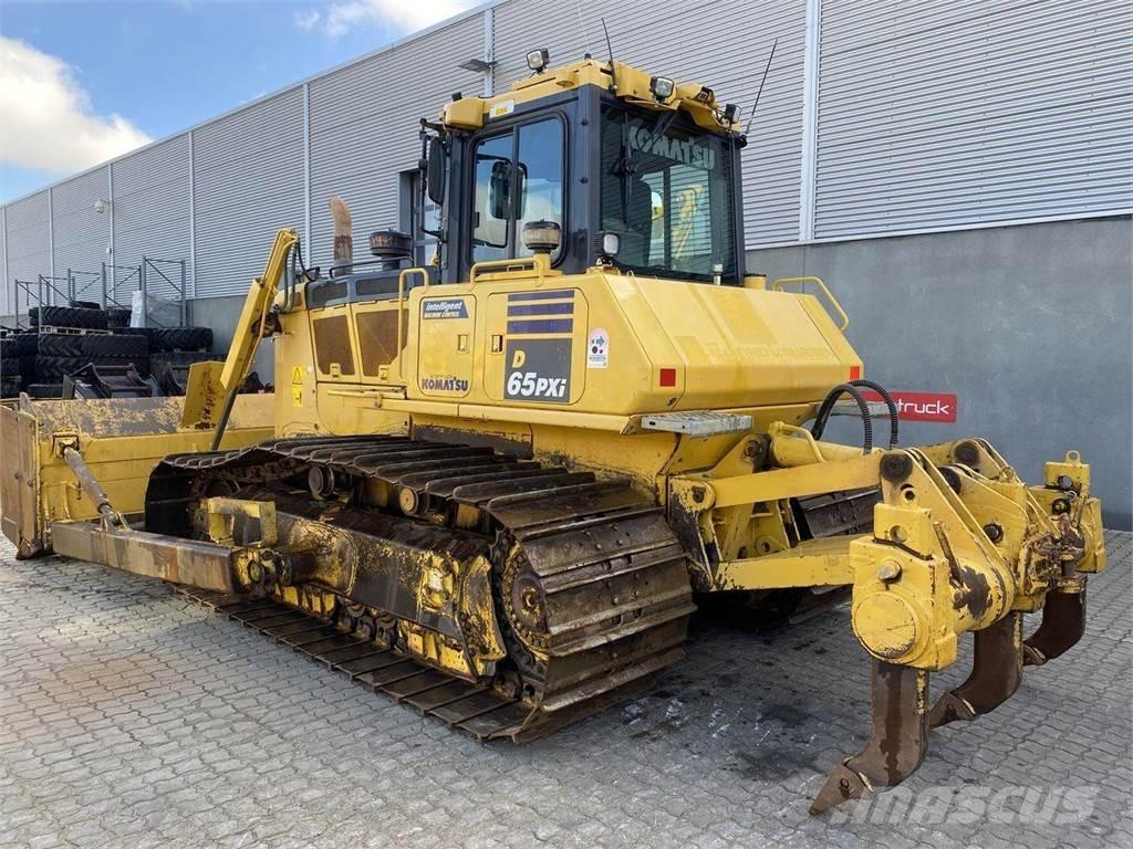 Komatsu D65PXI-18 Bandschaktare