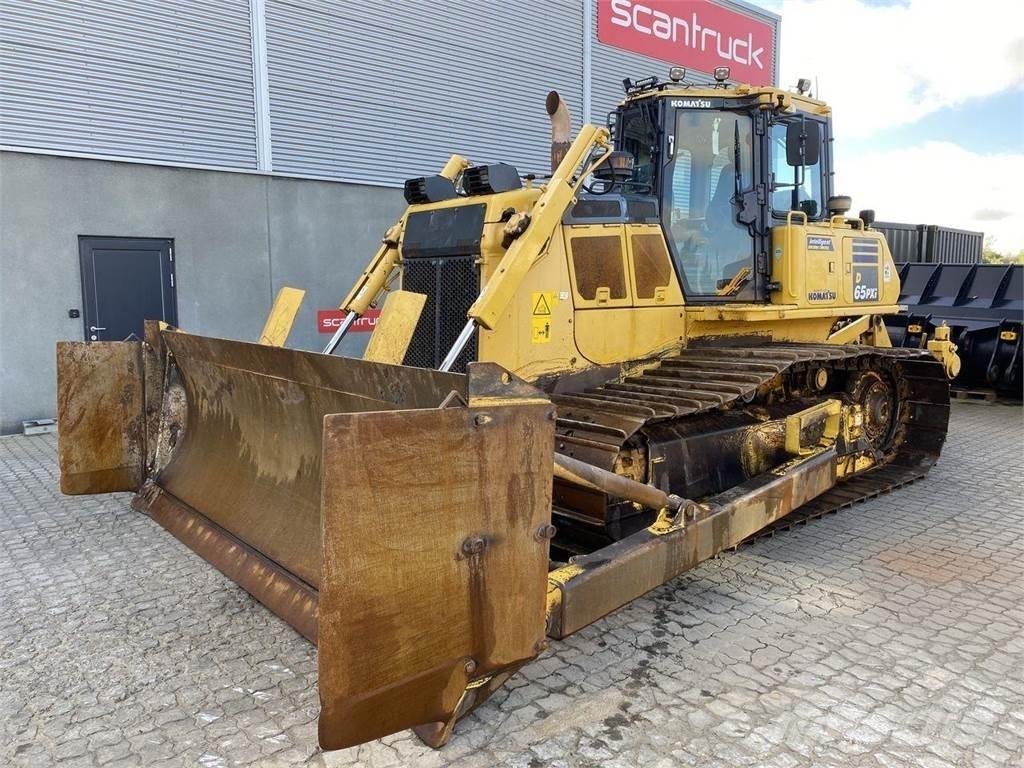 Komatsu D65PXI-18 Bandschaktare