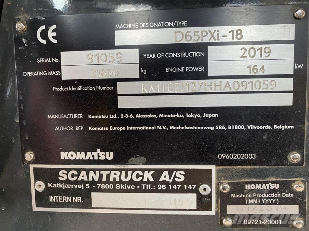 Komatsu D65PXI-18 Bandschaktare