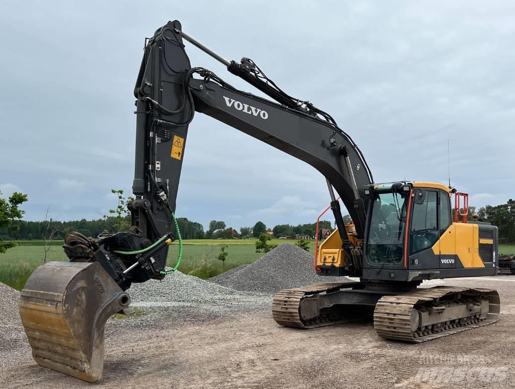 Volvo EC 220 E Bandgrävare