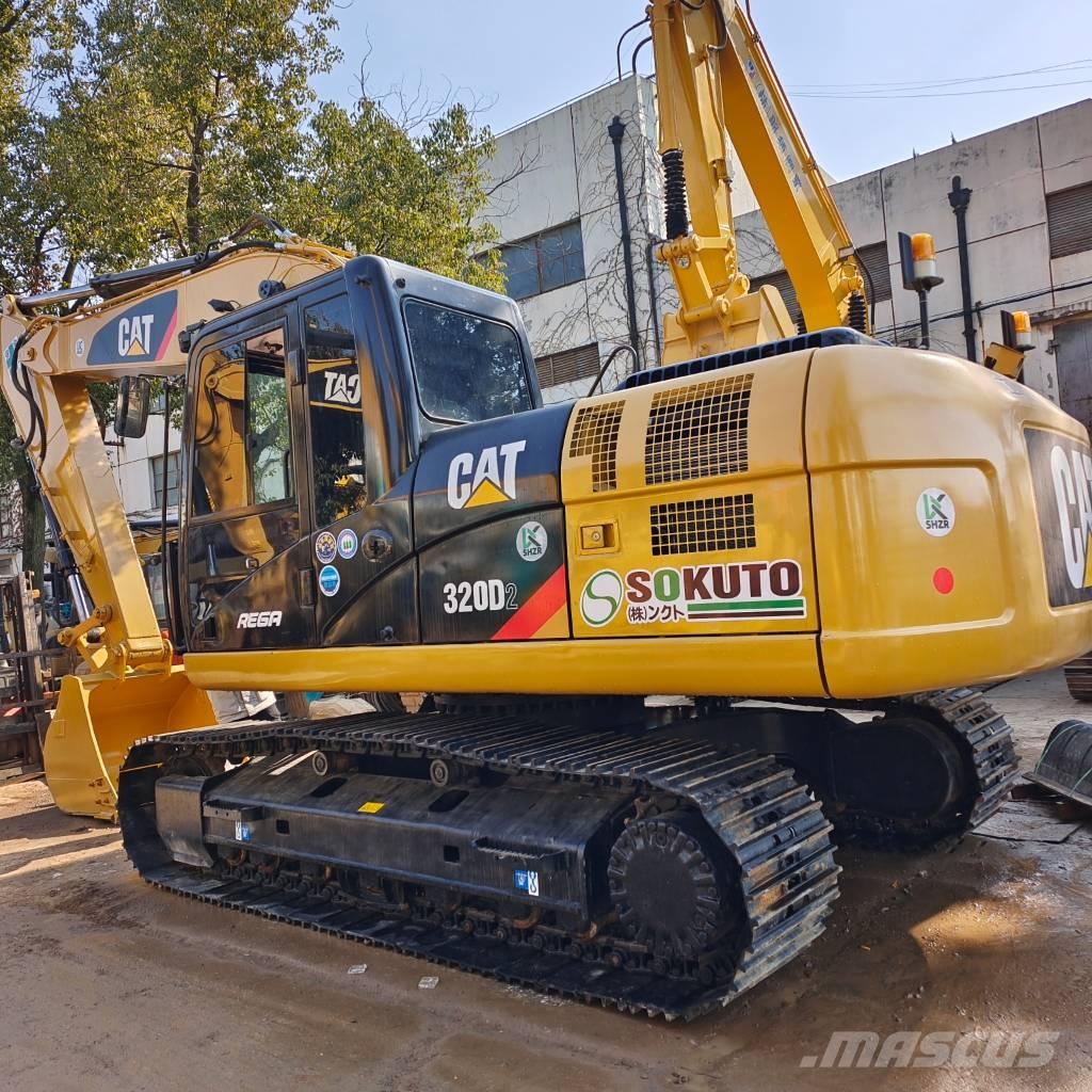 CAT 320 D2 Bandgrävare