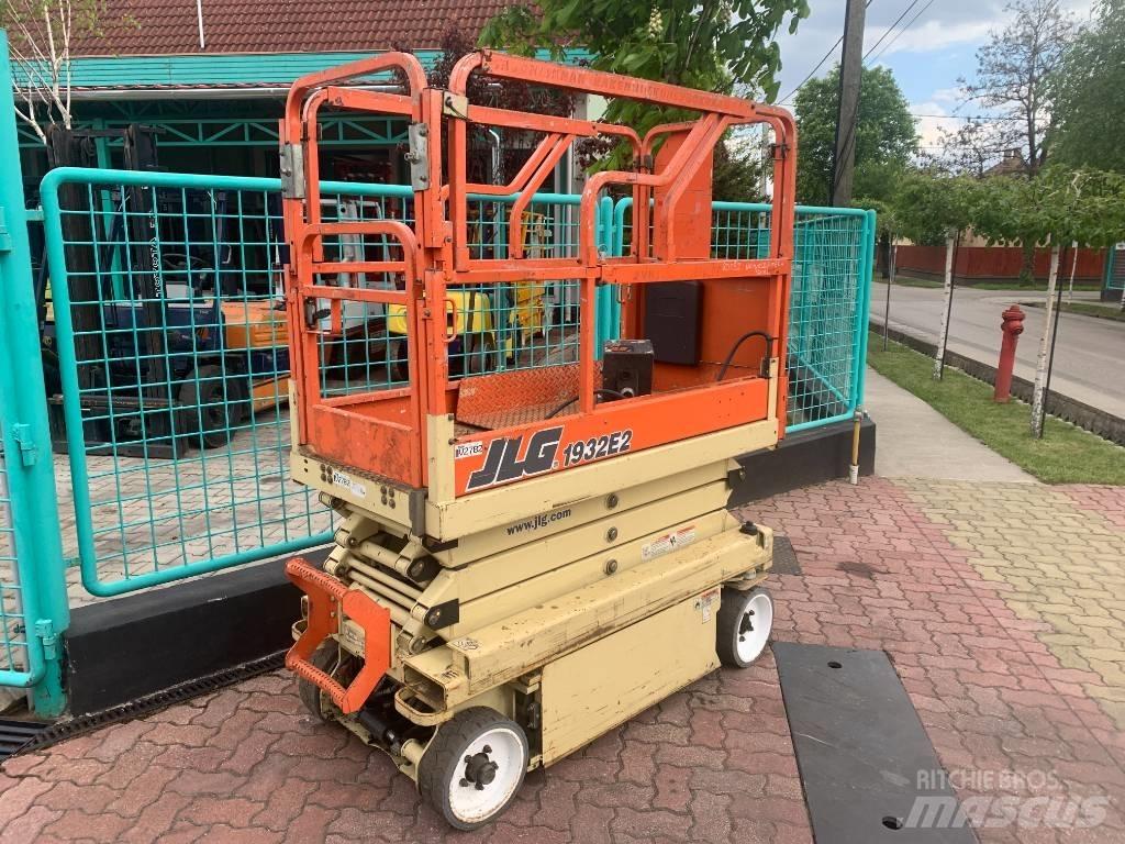 JLG 1932E2     V-2782 Personhissar och andra hissar