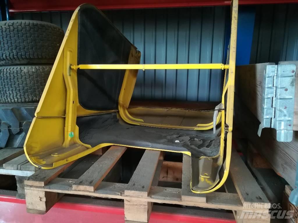New Holland B 115 Motorer