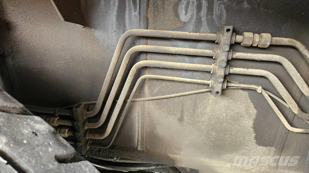 Kato SR 250 Terrängkranar (Grov terräng)