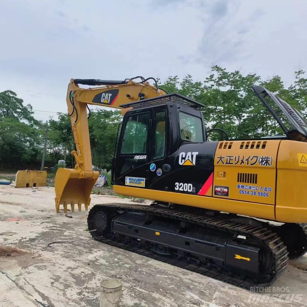 CAT 320D2 Bandgrävare