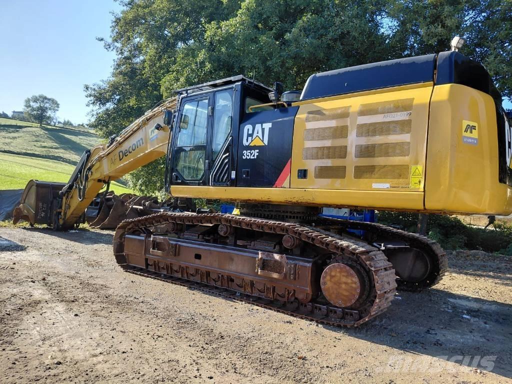 CAT 352 F Bandgrävare