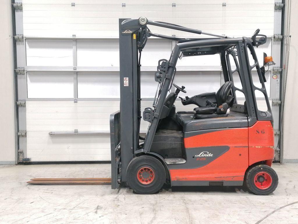 Linde E25H-01/600 Elmotviktstruckar