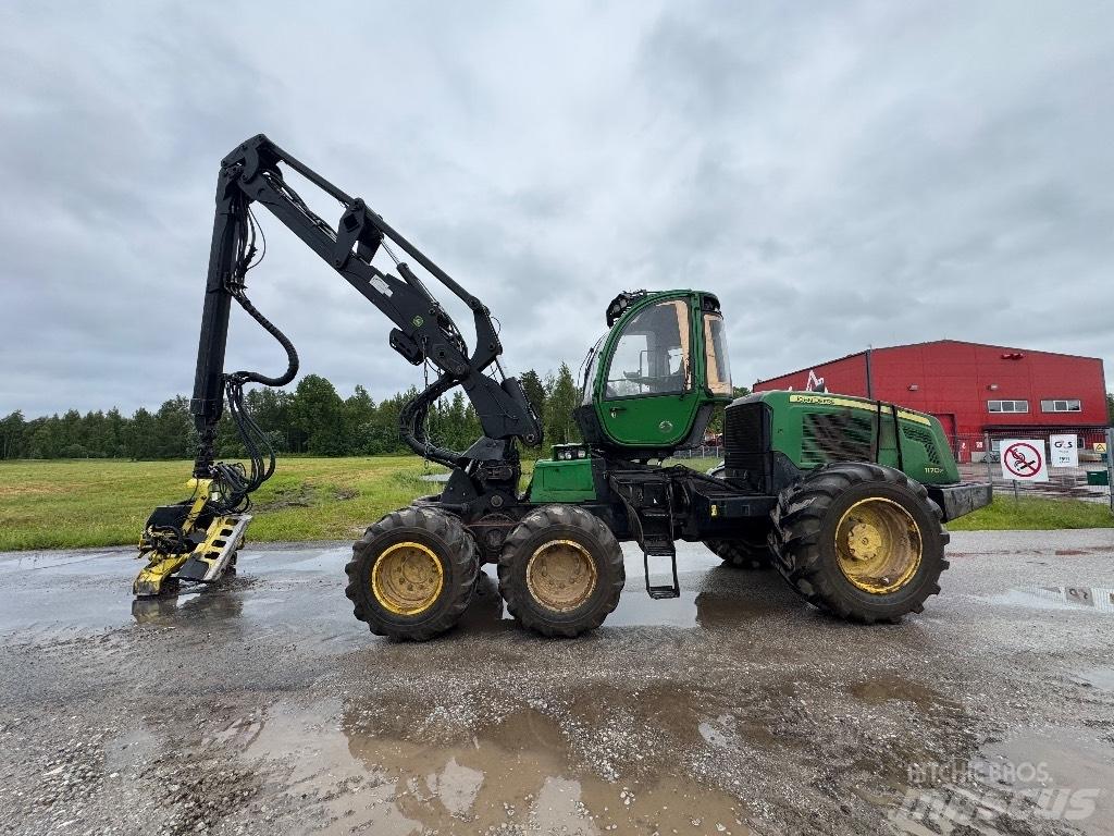 John Deere 1170 E Skördare