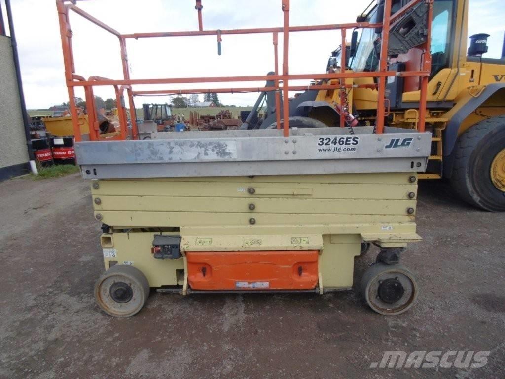JLG 3245 ES Saxliftar