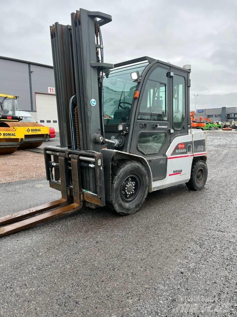 Nissan WG1F4A50Y Dieselmotviktstruckar
