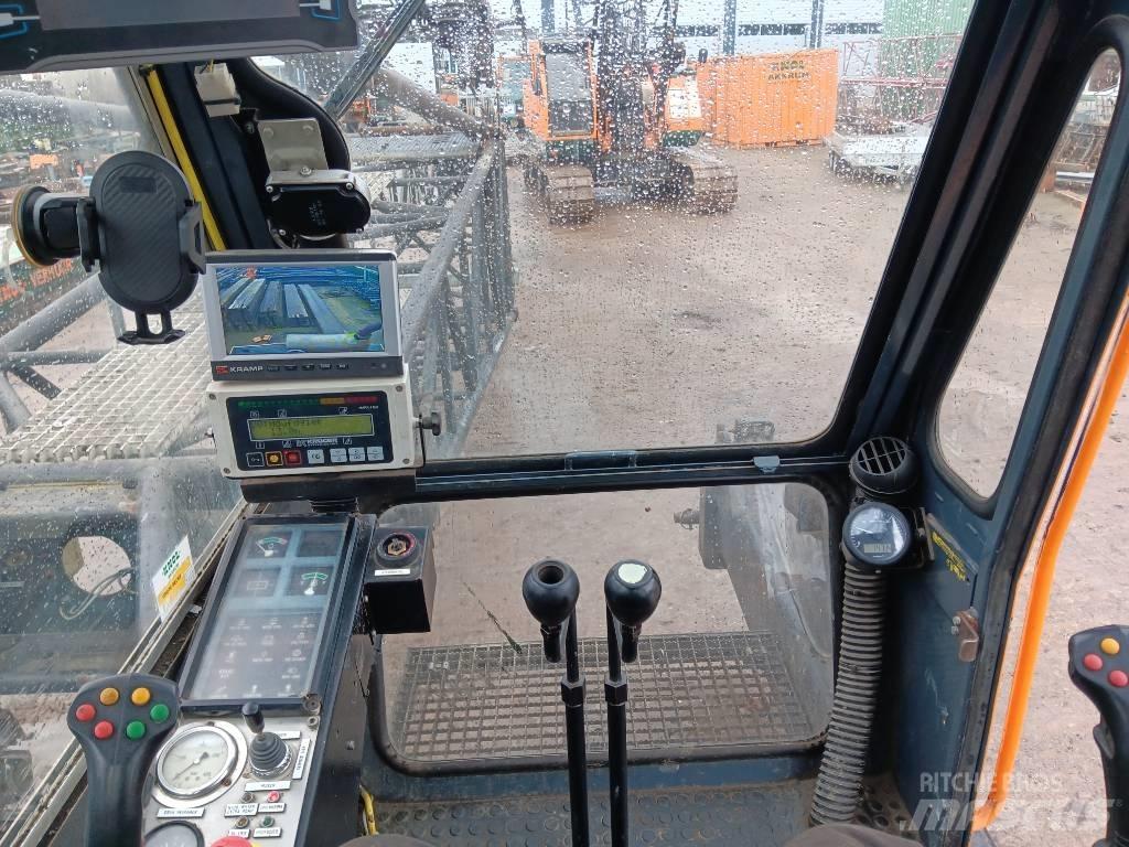 Hitachi KH 230-3 Bangående Kranar