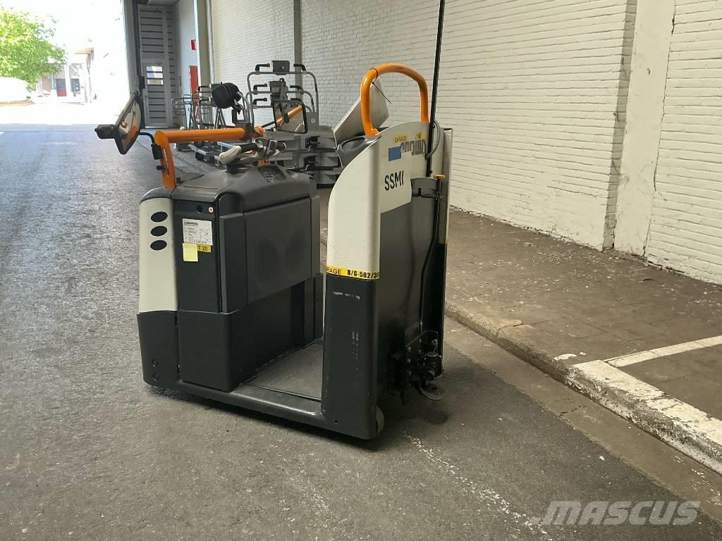 Crown TC 3000 Dragtruck