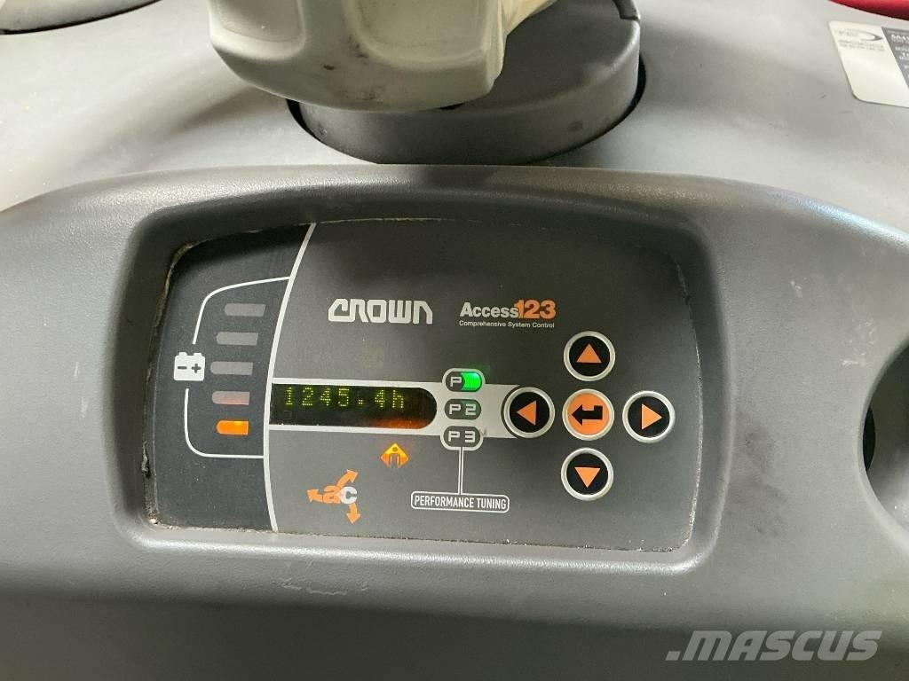 Crown TC 3000 Dragtruck