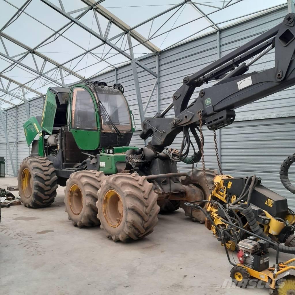John Deere 1270 E Skördare