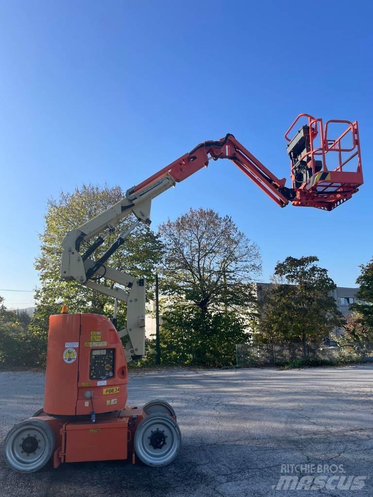 JLG 300 AJP Bomliftar