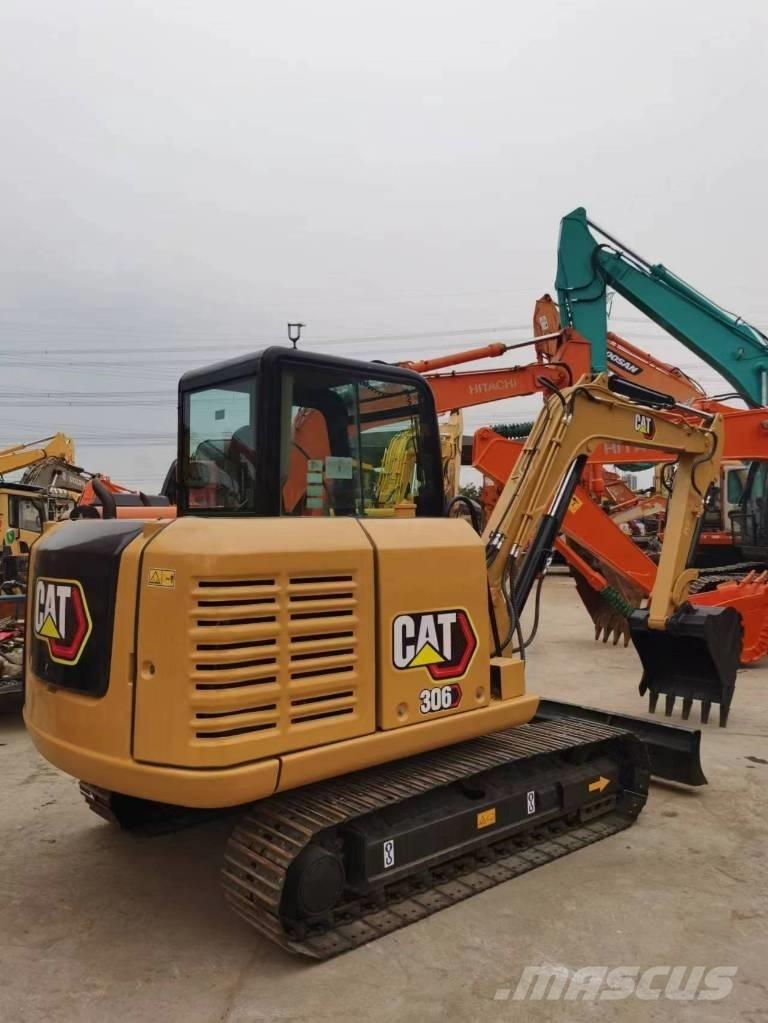 CAT 306E2 Bandgrävare