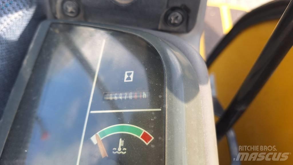 Komatsu PC27R-8 Minigrävare < 7t